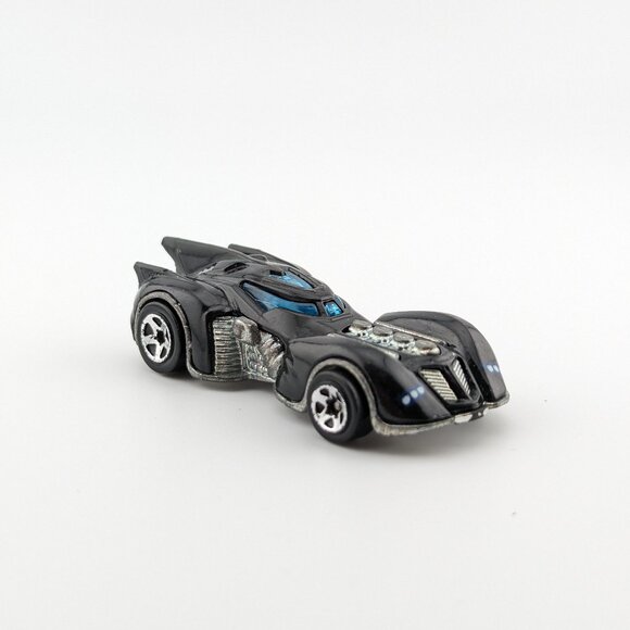 HOT WHEELS Mattel 2011 Batmobile - Picture 1 of 4